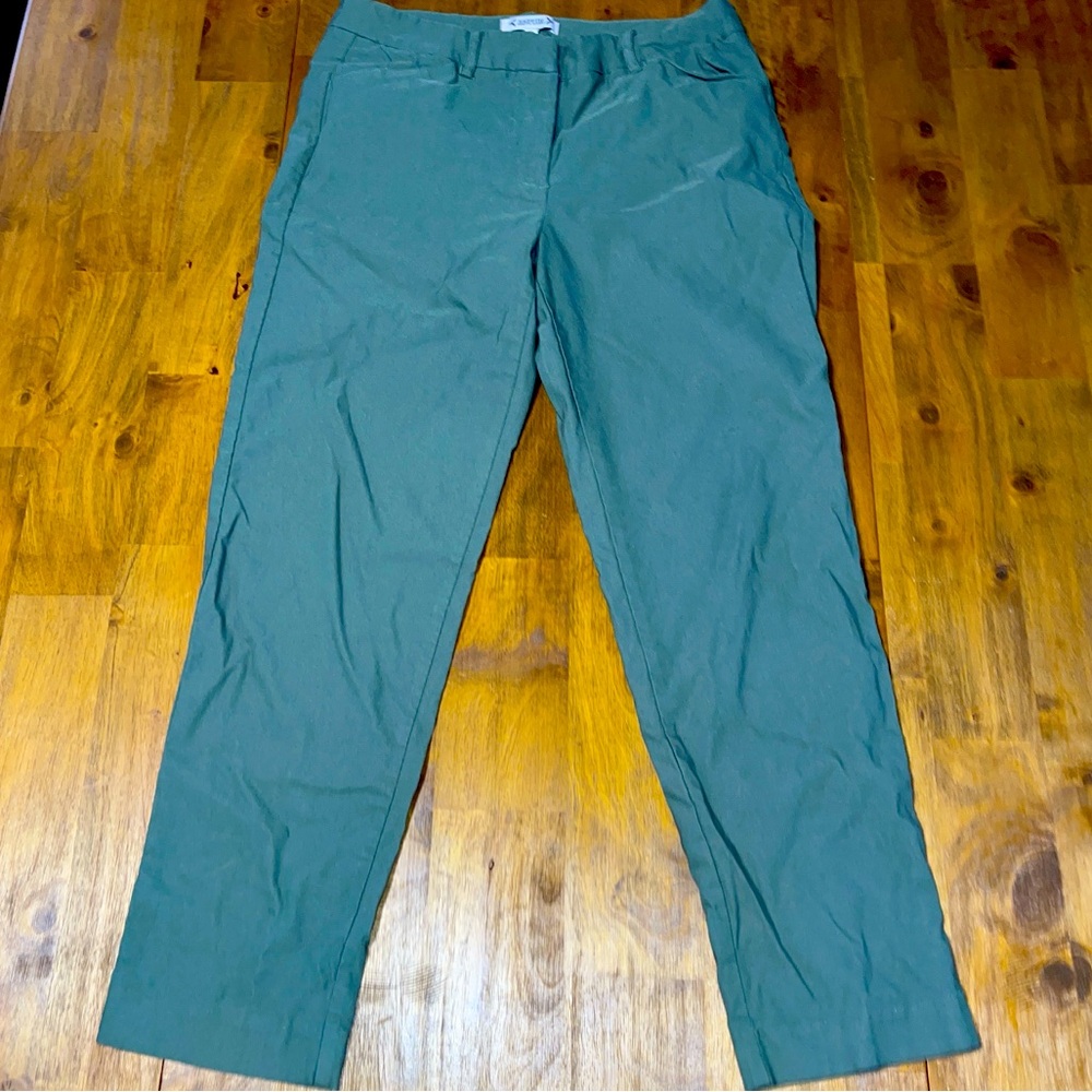 Nanette Lepore women's chino dress pants size 8 olive green